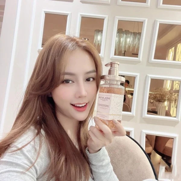 Sữa Tắm Weilaiya Trắng Da Cánh Hoa Hồng Damask 450ml | Hàng Chuẩn Chính Hãng