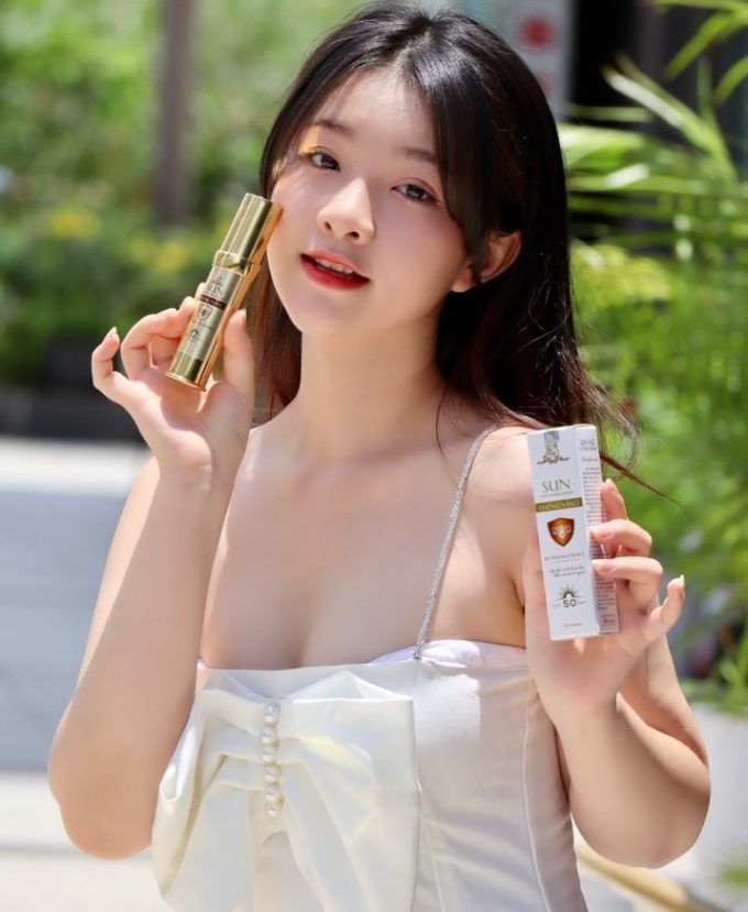 Review Kem Chống Nắng Nọc Ong Collagen X3 Đông Anh SPF 50G | Hàng Chuẩn Chính Hãng